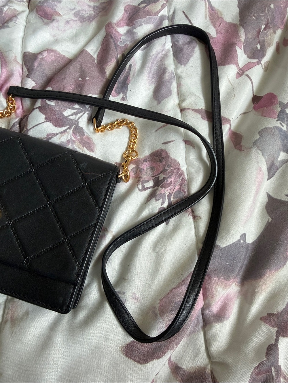 Tory Burch Black Quilted Leather Crossbody with Gold Hardware - Picture 10 of 10